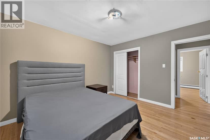 21 Dunning Crescent — photo 16 of 31