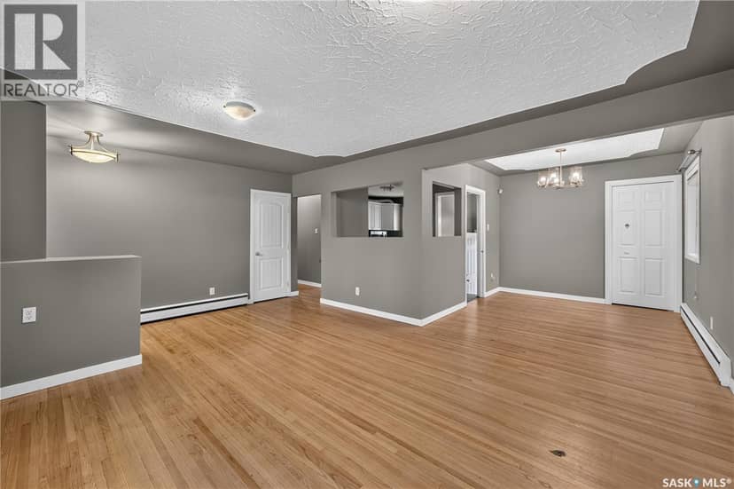 21 Dunning Crescent — photo 6 of 31