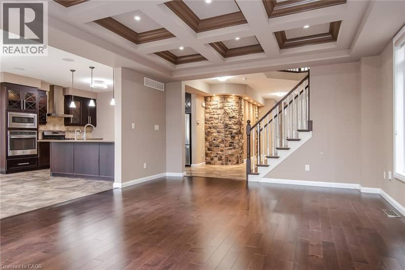 299 MOORLANDS Crescent — photo 15 of 40