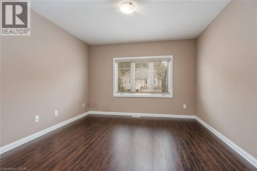 299 MOORLANDS Crescent — photo 35 of 40