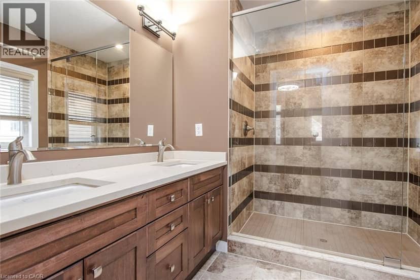299 MOORLANDS Crescent — photo 39 of 40