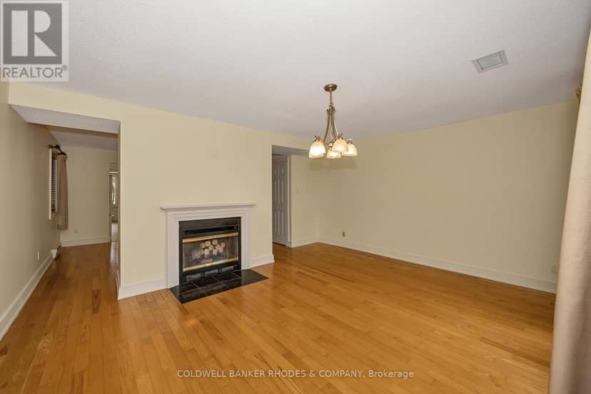 122D - 250 Fountain Place — photo 14 of 40