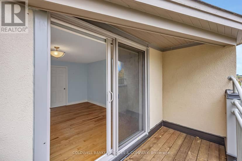 122D - 250 Fountain Place — photo 23 of 40