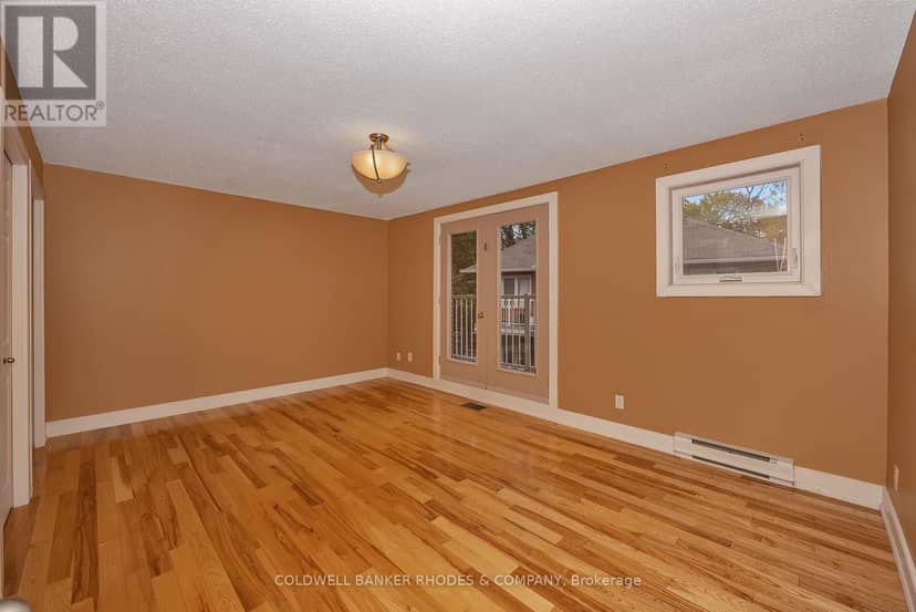 122D - 250 Fountain Place — photo 24 of 40