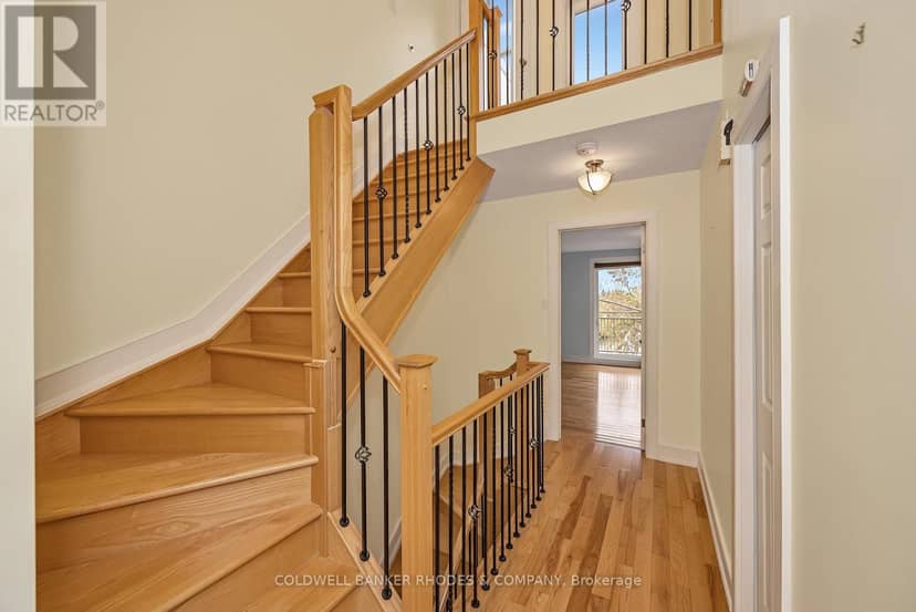 122D - 250 Fountain Place — photo 28 of 40