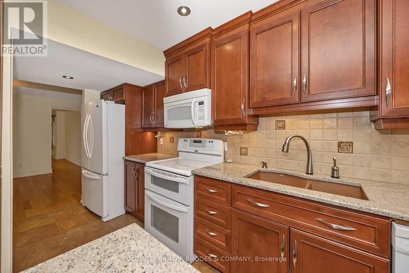 122D - 250 Fountain Place — photo 9 of 40