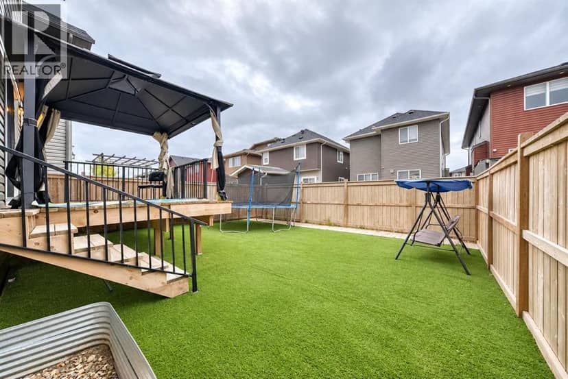 143 Saddlestone Park NE — photo 33 of 38