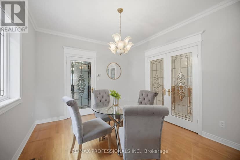 8 Piper Court — photo 12 of 40