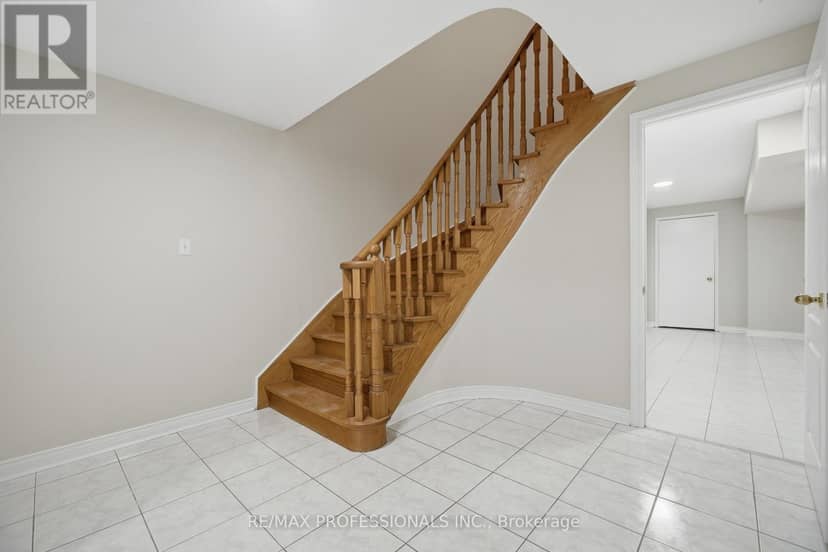 8 Piper Court — photo 31 of 40