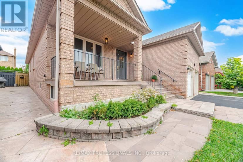 8 Piper Court, Vaughan, photo 5