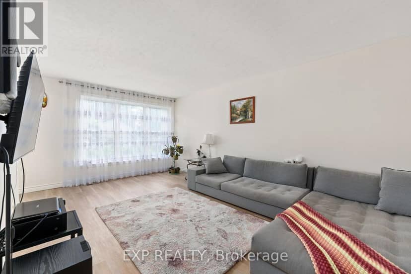30 Harrison Avenue, Aurora, photo 7
