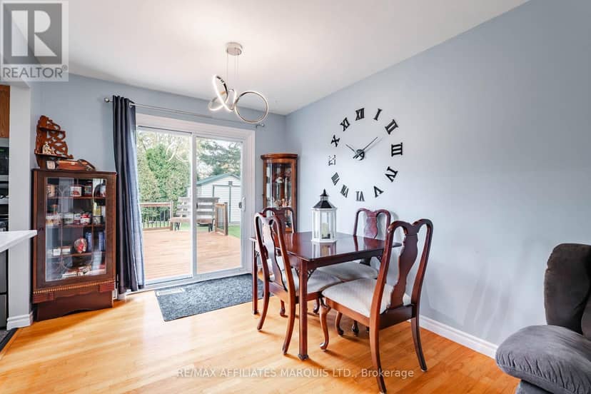 361 Angela Crescent — photo 12 of 40