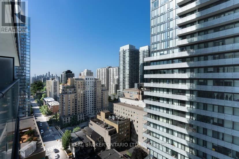 1601 - 185 Roehampton Avenue S — photo 26 of 37