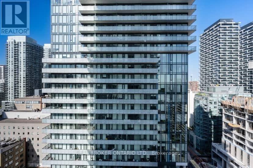 1601 - 185 Roehampton Avenue S — photo 28 of 37