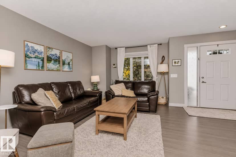 2115 Trumpeter Wy NW, Edmonton, photo 3