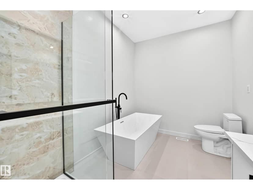 8603 224 ST NW — photo 32 of 40