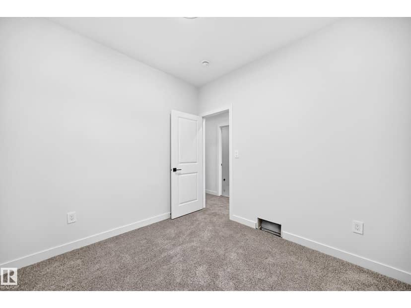 8603 224 ST NW — photo 39 of 40