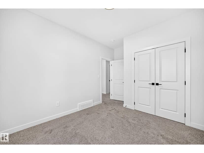 8603 224 ST NW — photo 37 of 40