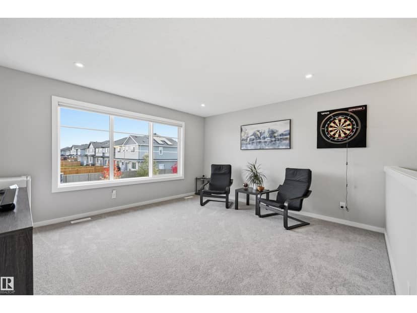 168 Larch Cr — photo 24 of 40