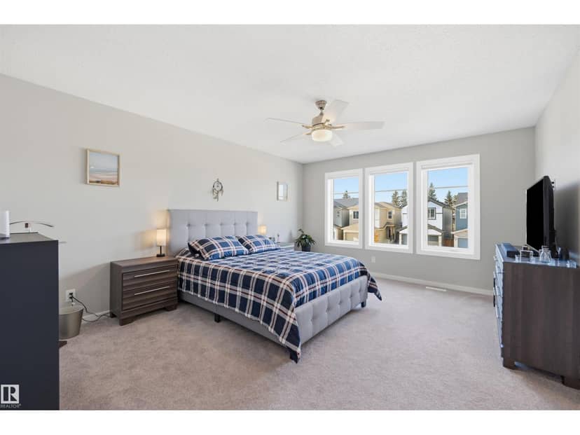168 Larch Cr — photo 25 of 40