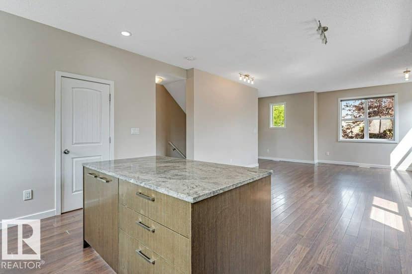 #1 655 Watt Bv SW — photo 12 of 40