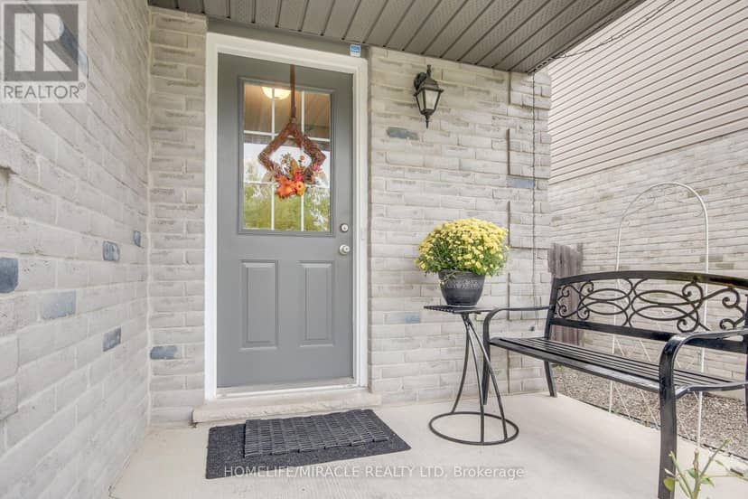 1827 Bloom Crescent, London North, photo 2