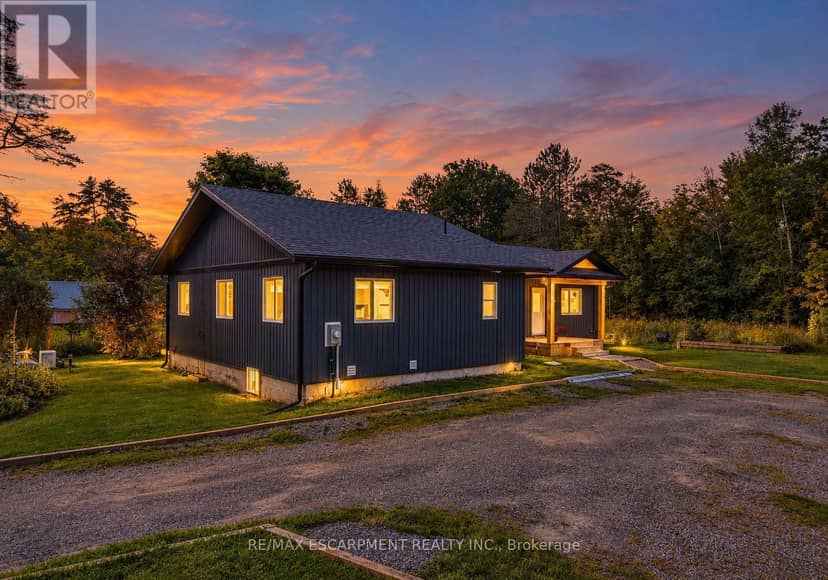 400 Raymond Road, Muskoka Lakes, photo 2