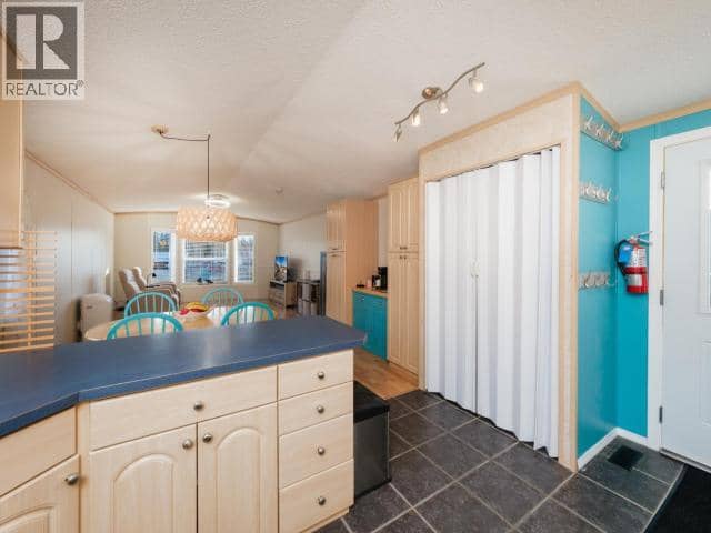 225-989 Range Road, Whitehorse, photo 8