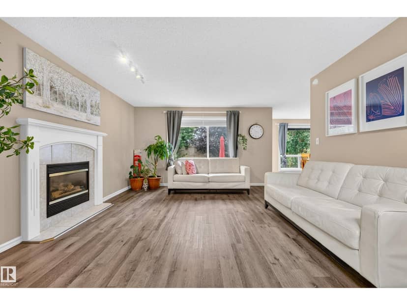 11813 11B AV NW — photo 10 of 40