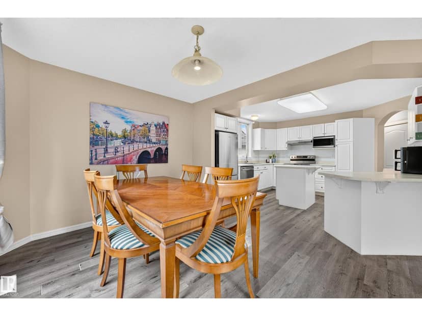 11813 11B AV NW — photo 16 of 40