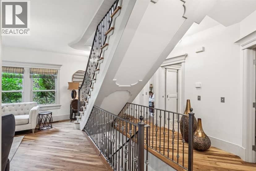 1310 15 Street NW — photo 15 of 40