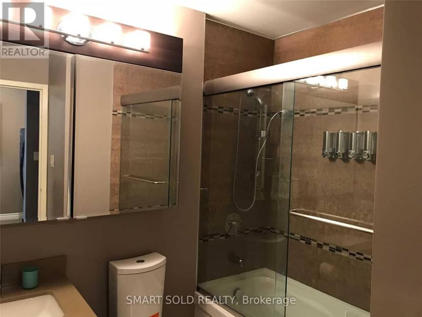 3410 - 10 Yonge Street — photo 14 of 20
