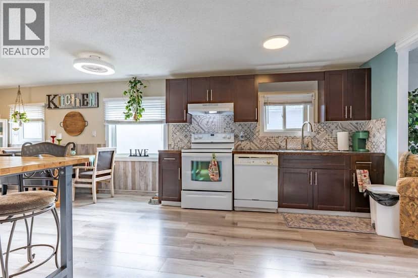 247 Fleet Street SW, Medicine Hat, photo 6