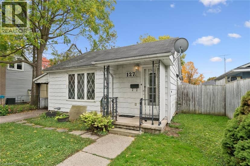 127 SPADINA Road E — photo 23 of 27