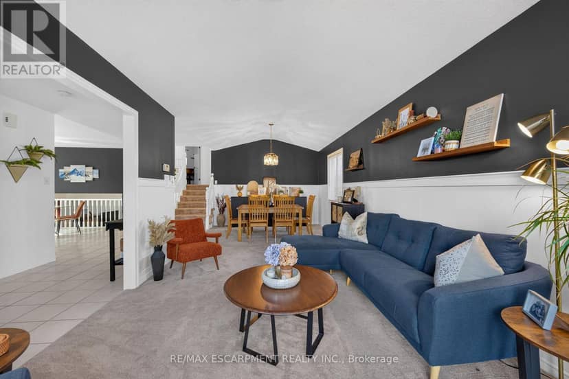 37 Glenhollow Drive — photo 6 of 40