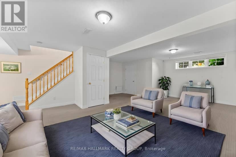 95 Lloydalex Crescent — photo 27 of 38