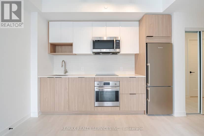 2208 - 5 Defries Street — photo 13 of 26