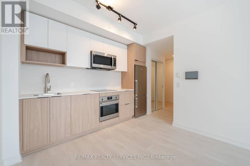 2208 - 5 Defries Street — photo 14 of 26