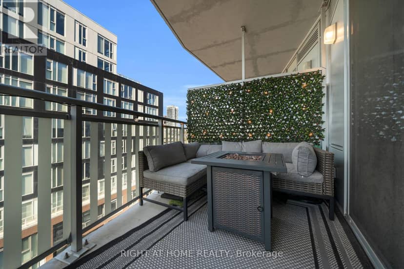 1002 - 45 Baseball Place — photo 23 of 35