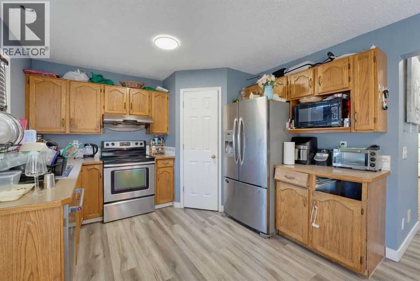 32 Los Alamos Crescent NE — photo 11 of 31