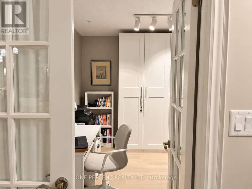 113 - 10 B Kimberley Avenue — photo 29 of 40