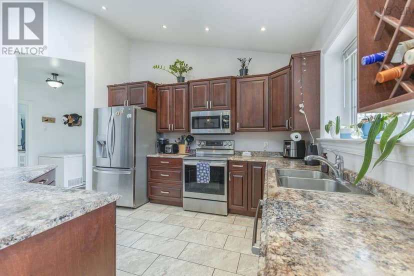 3548 Gairloch Road — photo 4 of 40