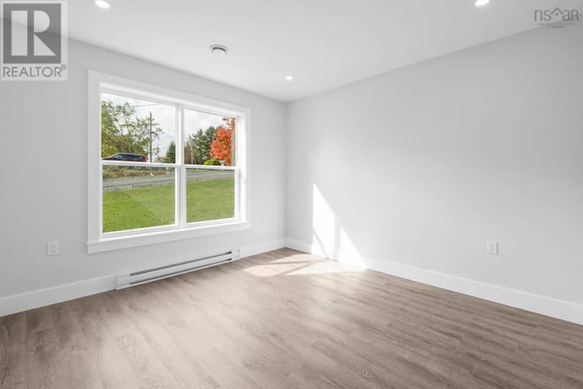 36 Pemberton Avenue, Garlands Crossing, photo 5