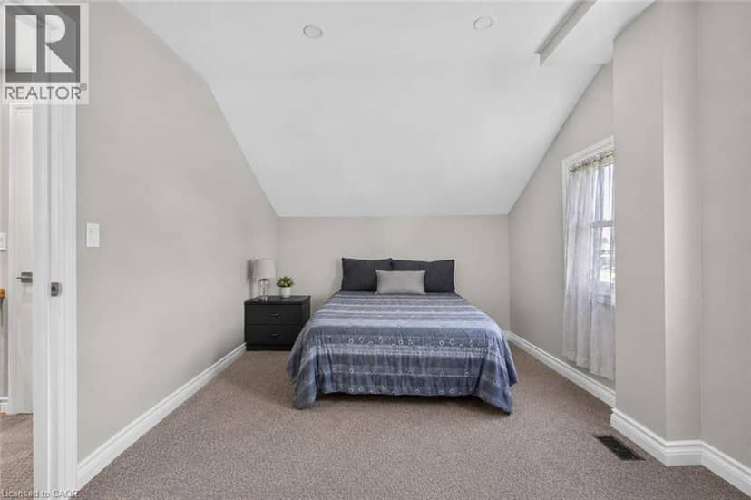 Listing 29961346 — photo 33 of 40