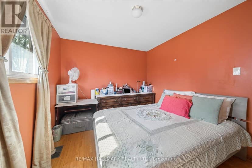 16 Ascolda Boulevard — photo 23 of 40