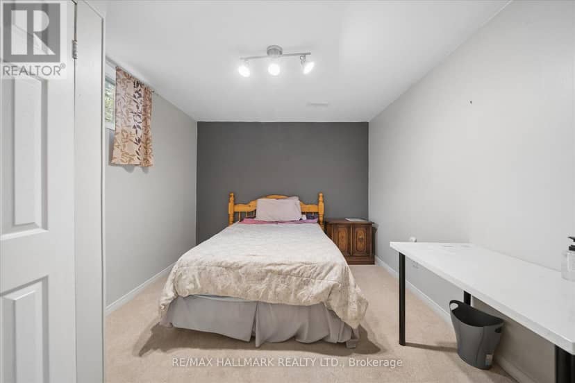 16 Ascolda Boulevard — photo 34 of 40