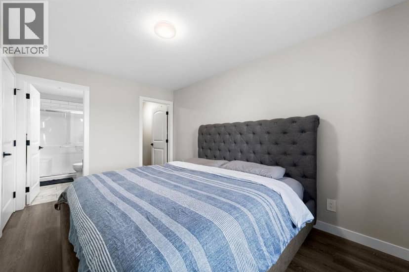 4408B 73 Street — photo 14 of 23