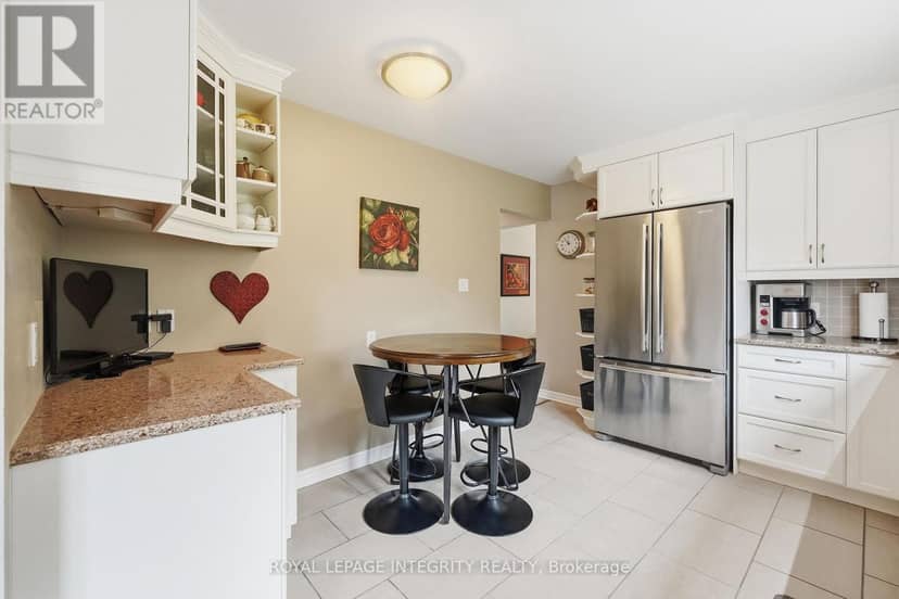 6556 Michelangelo Court — photo 15 of 40