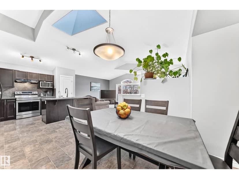 21211 59 AV NW — photo 16 of 40