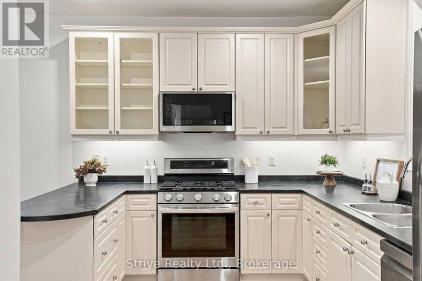 28 Clifton Road — photo 18 of 40